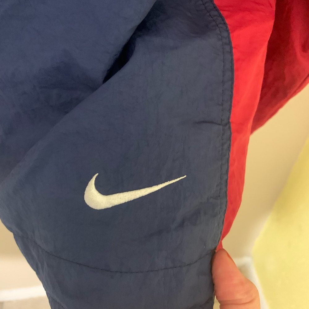 Vintage Nike Windbreaker Jacket (B22) - Picture 4 of 9